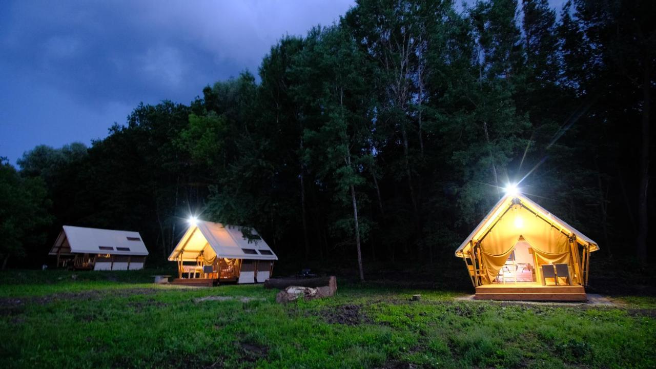 Глемпінг Шатро